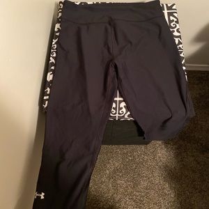 Under Armour crop leggings
